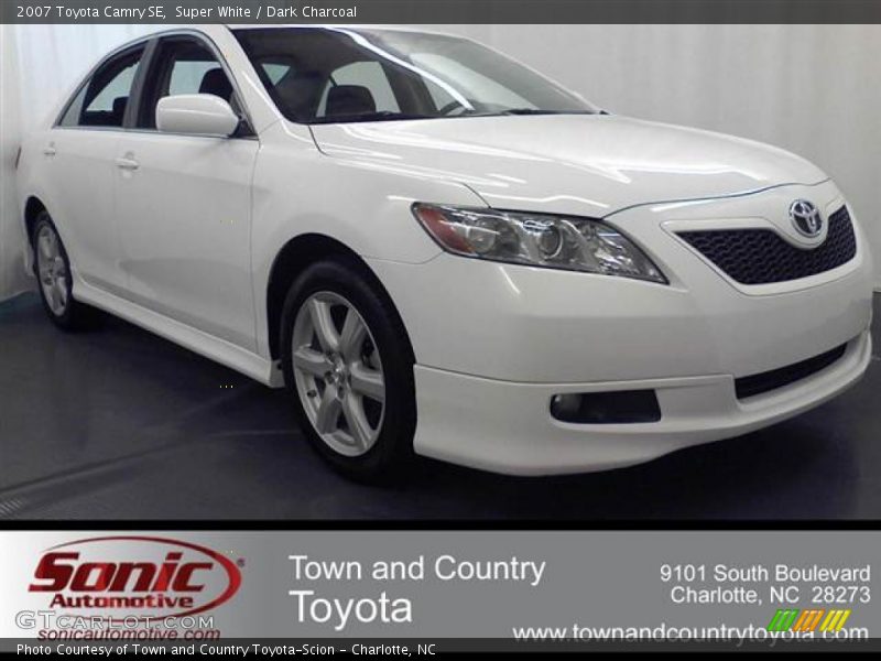 Super White / Dark Charcoal 2007 Toyota Camry SE