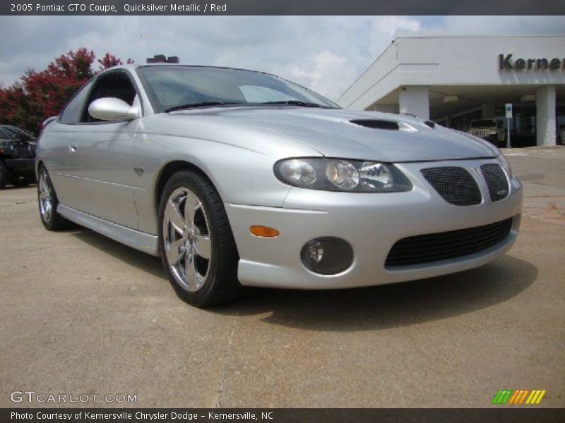 Front 3/4 View of 2005 GTO Coupe