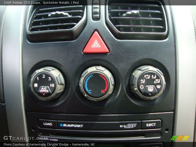 Controls of 2005 GTO Coupe