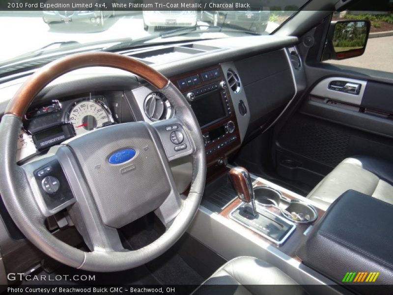 White Platinum Tri-Coat Metallic / Charcoal Black 2010 Ford Expedition Limited 4x4