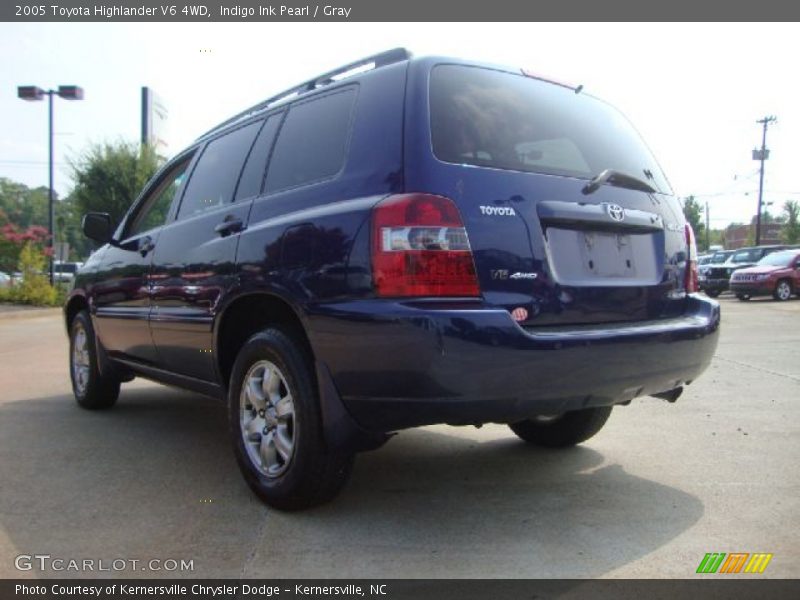 Indigo Ink Pearl / Gray 2005 Toyota Highlander V6 4WD