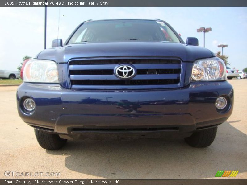 Indigo Ink Pearl / Gray 2005 Toyota Highlander V6 4WD