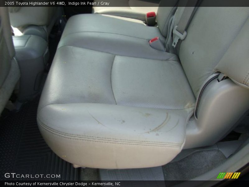 Indigo Ink Pearl / Gray 2005 Toyota Highlander V6 4WD
