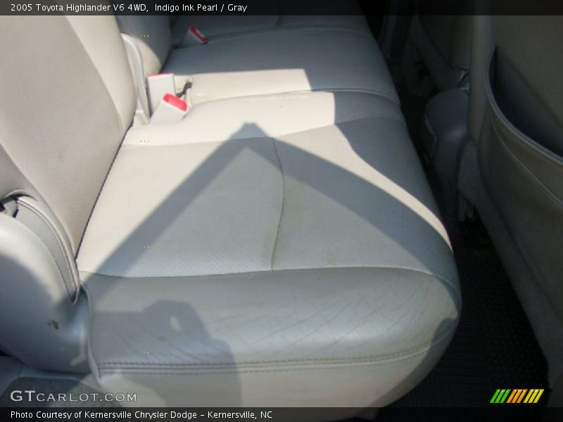 Indigo Ink Pearl / Gray 2005 Toyota Highlander V6 4WD
