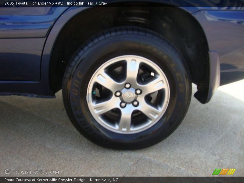 Indigo Ink Pearl / Gray 2005 Toyota Highlander V6 4WD