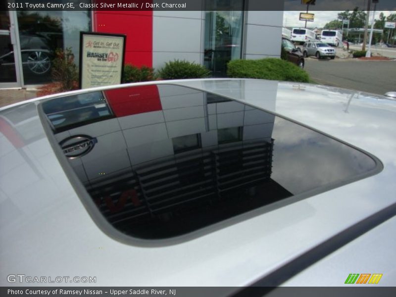 Classic Silver Metallic / Dark Charcoal 2011 Toyota Camry SE