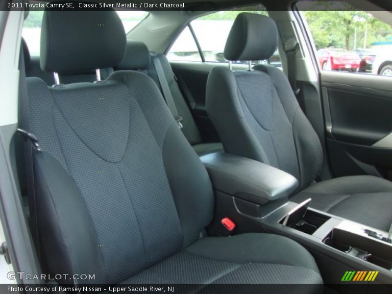 Classic Silver Metallic / Dark Charcoal 2011 Toyota Camry SE