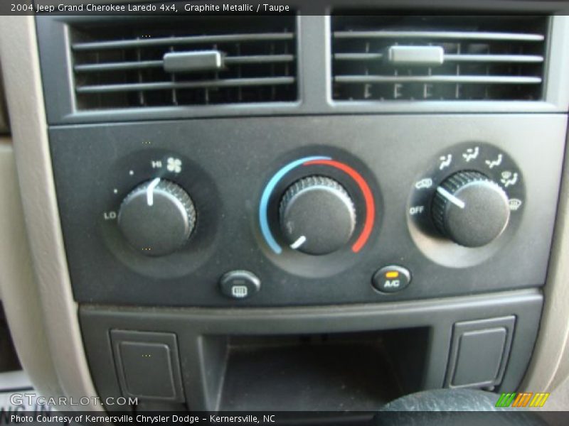 Graphite Metallic / Taupe 2004 Jeep Grand Cherokee Laredo 4x4