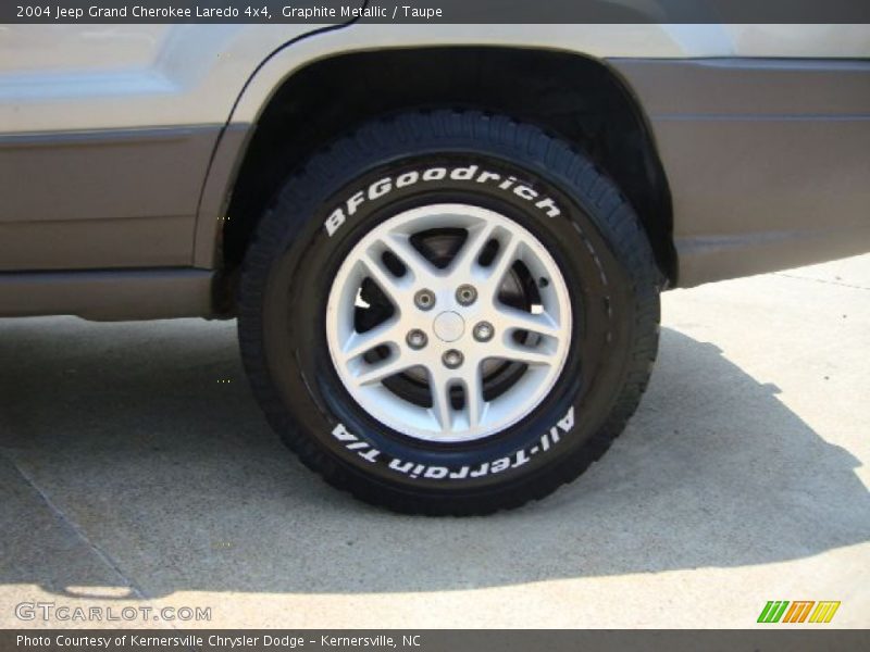 Graphite Metallic / Taupe 2004 Jeep Grand Cherokee Laredo 4x4