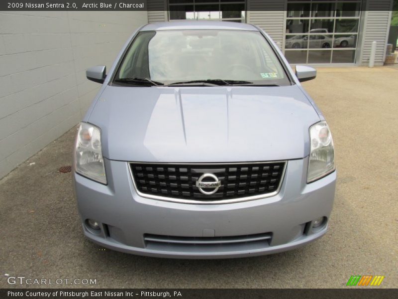 Arctic Blue / Charcoal 2009 Nissan Sentra 2.0