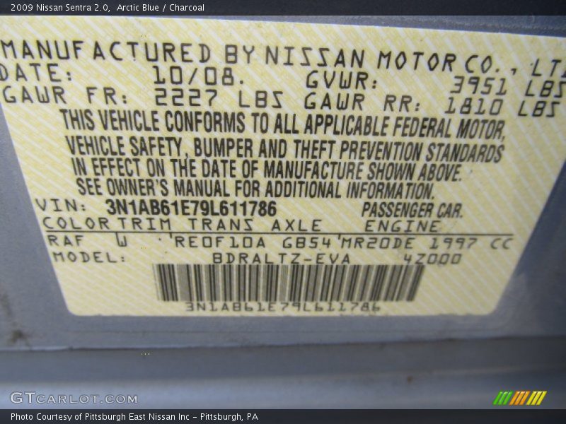 Arctic Blue / Charcoal 2009 Nissan Sentra 2.0