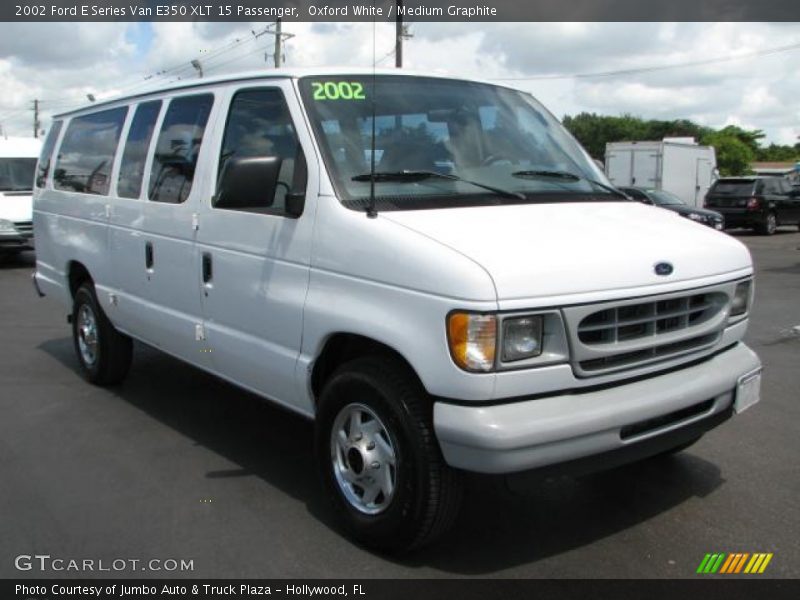 Oxford White / Medium Graphite 2002 Ford E Series Van E350 XLT 15 Passenger