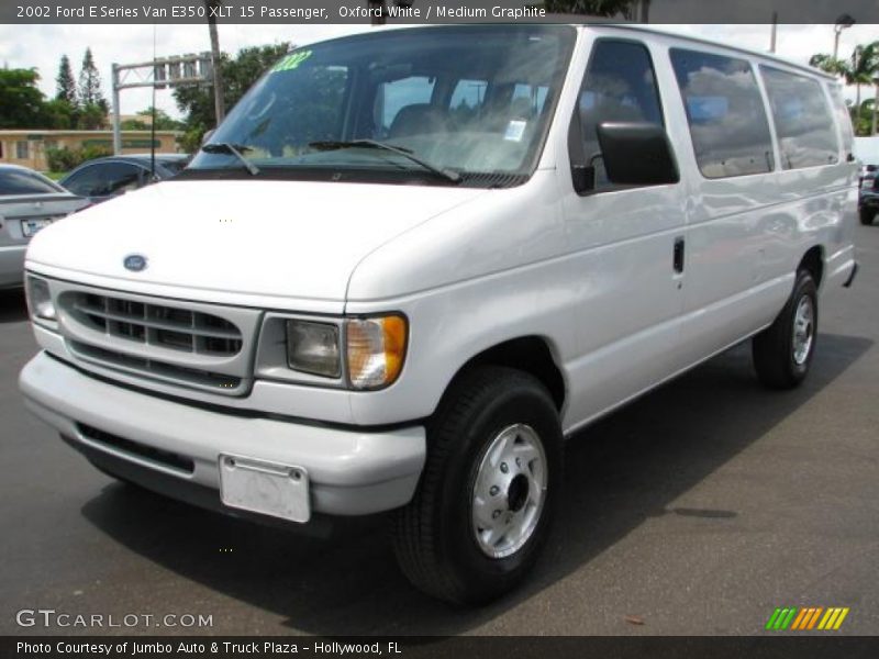 Oxford White / Medium Graphite 2002 Ford E Series Van E350 XLT 15 Passenger