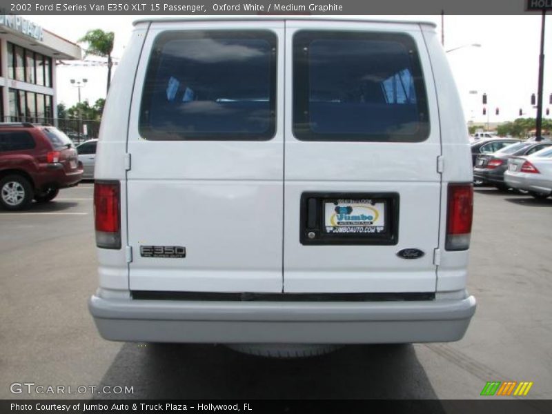Oxford White / Medium Graphite 2002 Ford E Series Van E350 XLT 15 Passenger