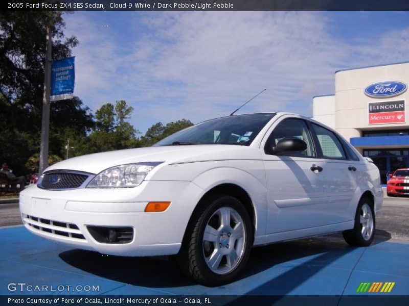 Cloud 9 White / Dark Pebble/Light Pebble 2005 Ford Focus ZX4 SES Sedan