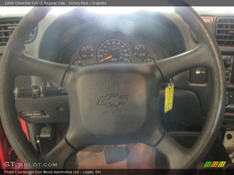 Victory Red / Graphite 1999 Chevrolet S10 LS Regular Cab