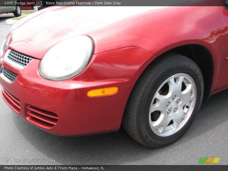 Blaze Red Crystal Pearlcoat / Dark Slate Gray 2005 Dodge Neon SXT