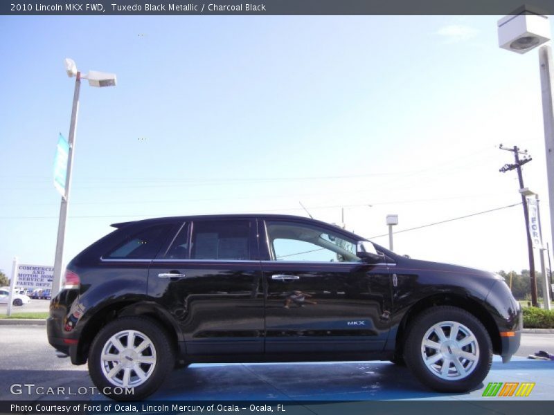 Tuxedo Black Metallic / Charcoal Black 2010 Lincoln MKX FWD