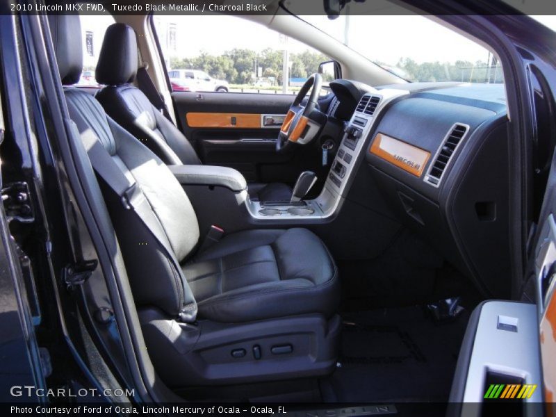 Tuxedo Black Metallic / Charcoal Black 2010 Lincoln MKX FWD