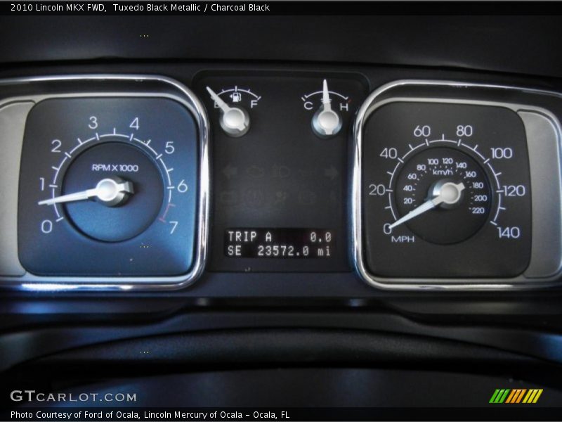 Tuxedo Black Metallic / Charcoal Black 2010 Lincoln MKX FWD