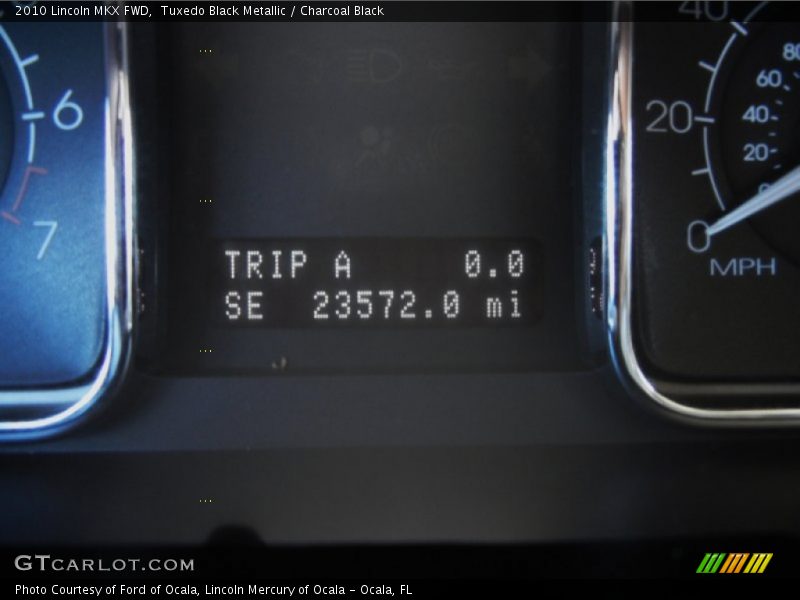 Tuxedo Black Metallic / Charcoal Black 2010 Lincoln MKX FWD