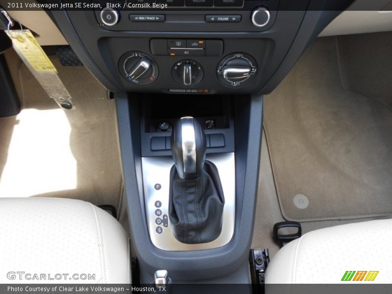 Black / Cornsilk Beige 2011 Volkswagen Jetta SE Sedan