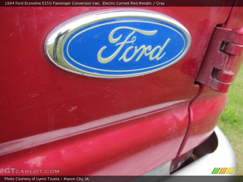 Electric Current Red Metallic / Gray 1994 Ford Econoline E150 Passenger Conversion Van