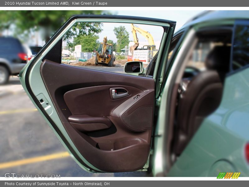 Kiwi Green / Taupe 2010 Hyundai Tucson Limited AWD