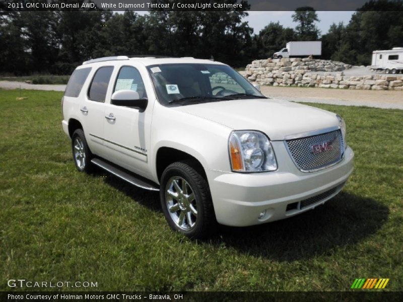 White Diamond Tintcoat / Cocoa/Light Cashmere 2011 GMC Yukon Denali AWD