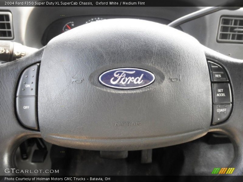 Oxford White / Medium Flint 2004 Ford F350 Super Duty XL SuperCab Chassis