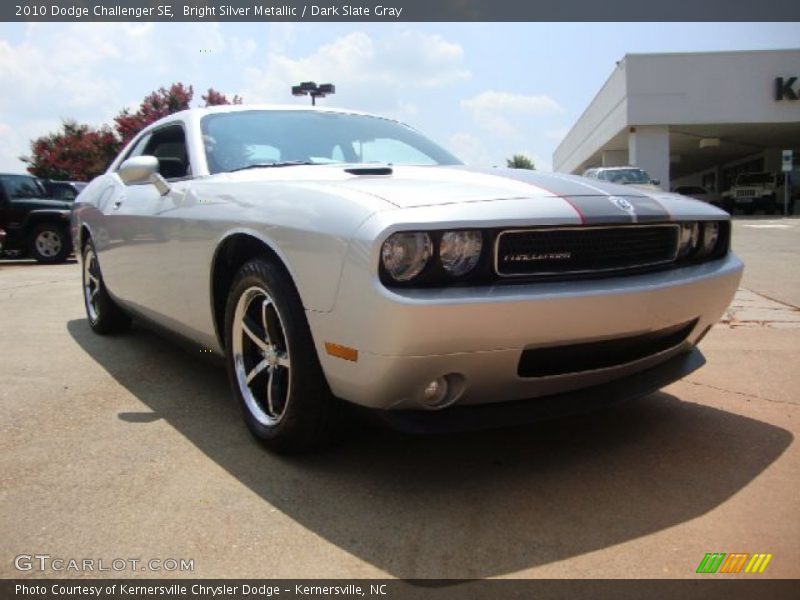 Bright Silver Metallic / Dark Slate Gray 2010 Dodge Challenger SE