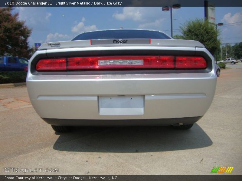 Bright Silver Metallic / Dark Slate Gray 2010 Dodge Challenger SE