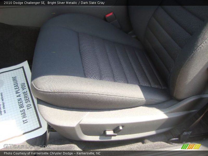 Bright Silver Metallic / Dark Slate Gray 2010 Dodge Challenger SE