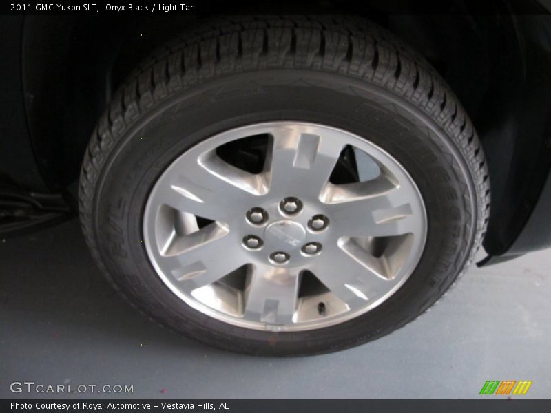 Onyx Black / Light Tan 2011 GMC Yukon SLT