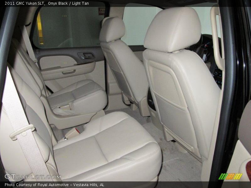 Onyx Black / Light Tan 2011 GMC Yukon SLT