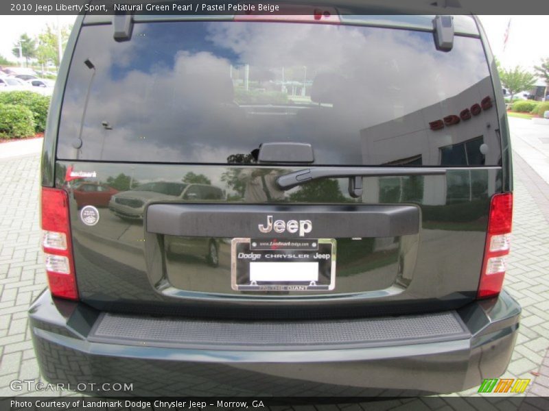Natural Green Pearl / Pastel Pebble Beige 2010 Jeep Liberty Sport