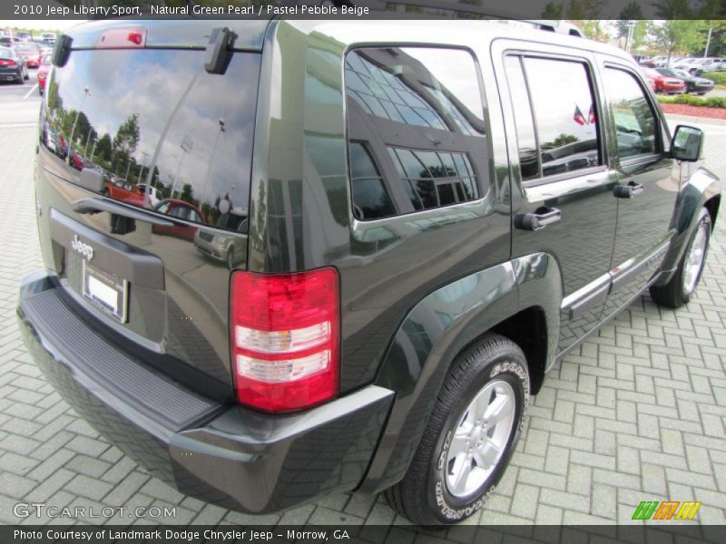 Natural Green Pearl / Pastel Pebble Beige 2010 Jeep Liberty Sport