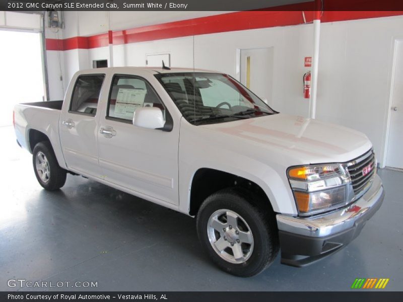 Front 3/4 View of 2012 Canyon SLE Extended Cab