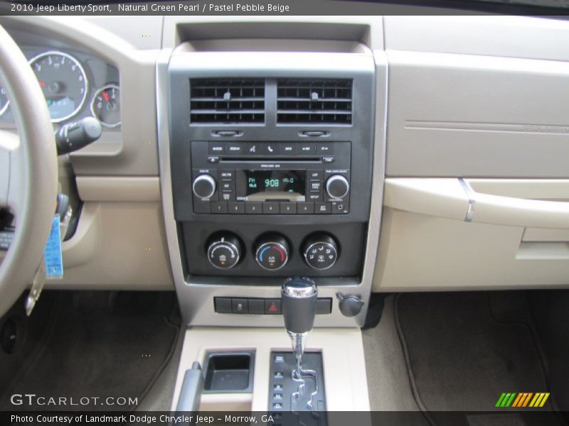 Natural Green Pearl / Pastel Pebble Beige 2010 Jeep Liberty Sport