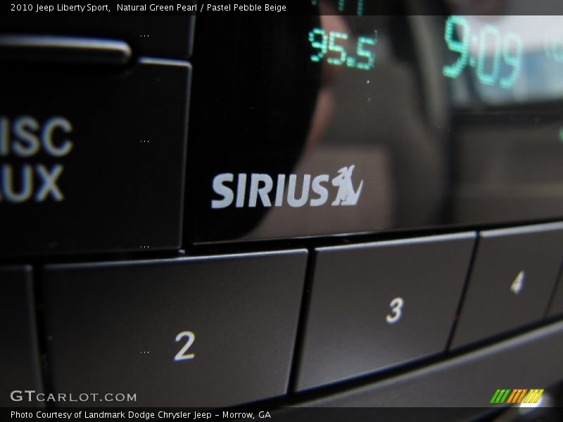 Natural Green Pearl / Pastel Pebble Beige 2010 Jeep Liberty Sport