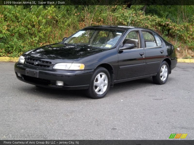 Super Black / Dusk 1999 Nissan Altima SE