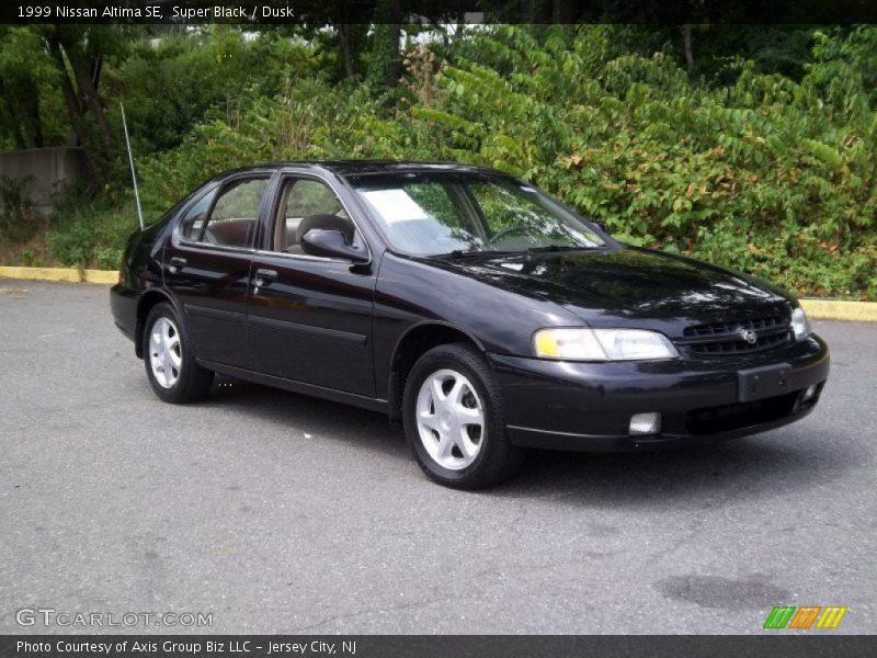 Super Black / Dusk 1999 Nissan Altima SE