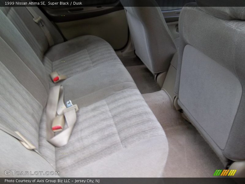 Super Black / Dusk 1999 Nissan Altima SE