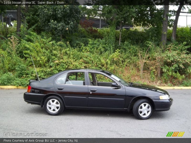 Super Black / Dusk 1999 Nissan Altima SE