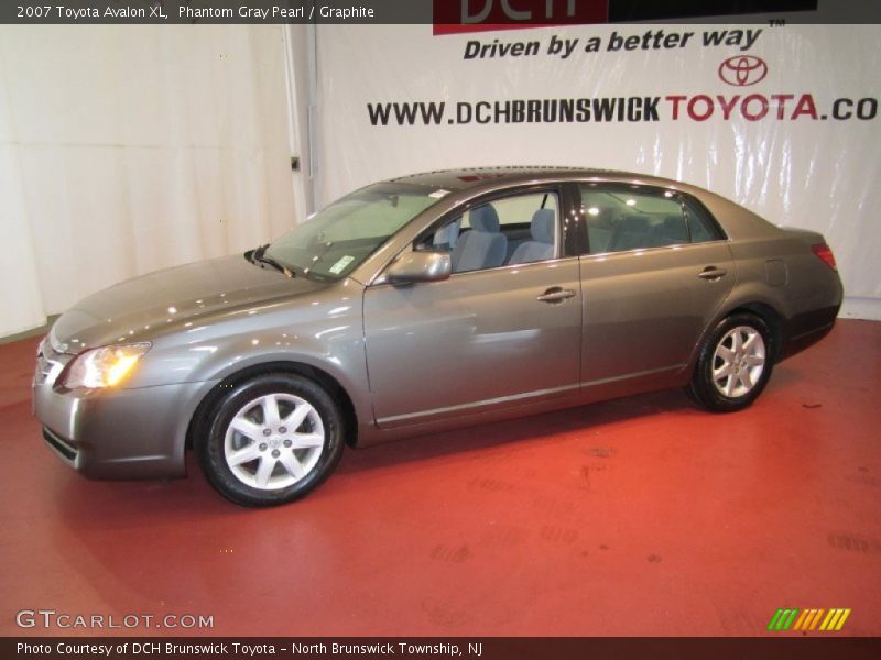 Phantom Gray Pearl / Graphite 2007 Toyota Avalon XL