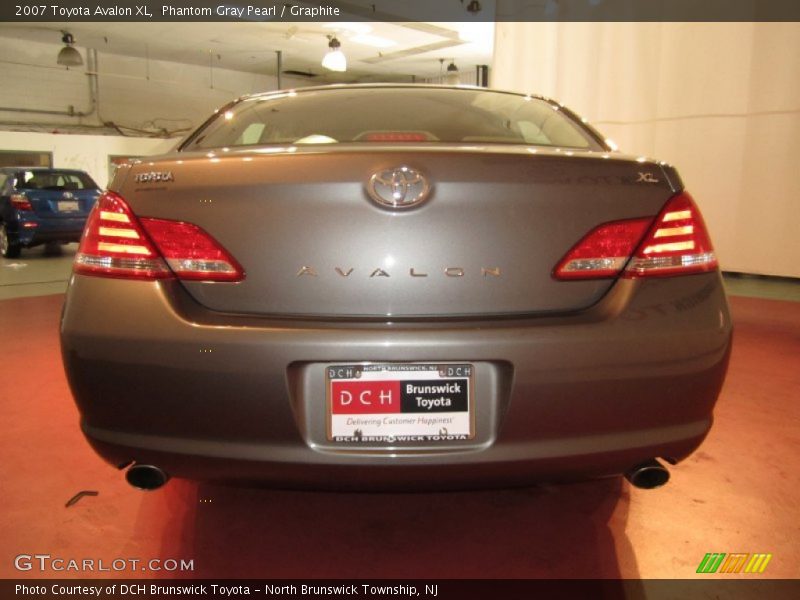 Phantom Gray Pearl / Graphite 2007 Toyota Avalon XL