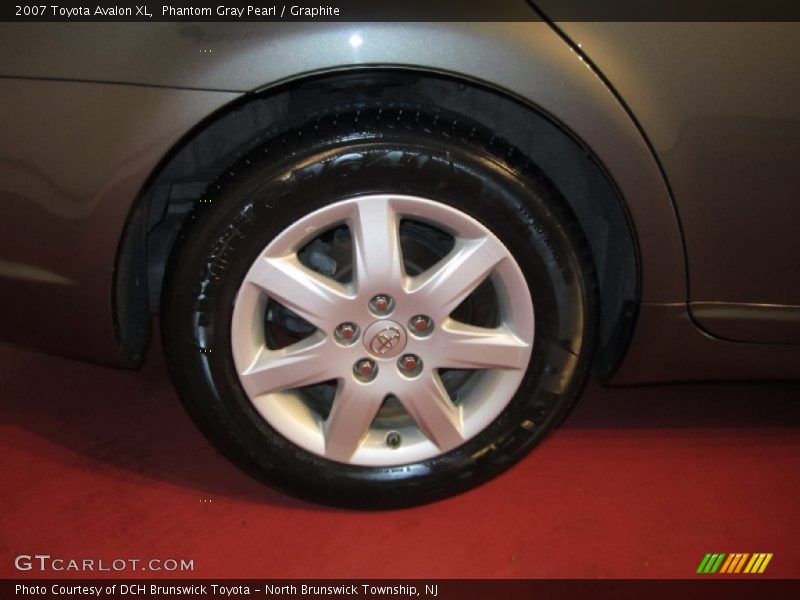Phantom Gray Pearl / Graphite 2007 Toyota Avalon XL