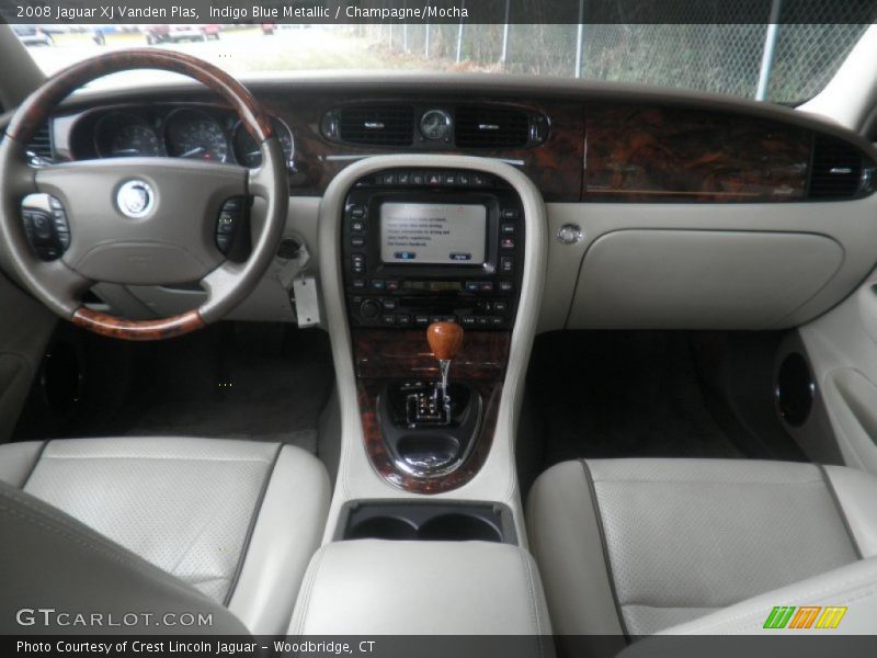 Dashboard of 2008 XJ Vanden Plas