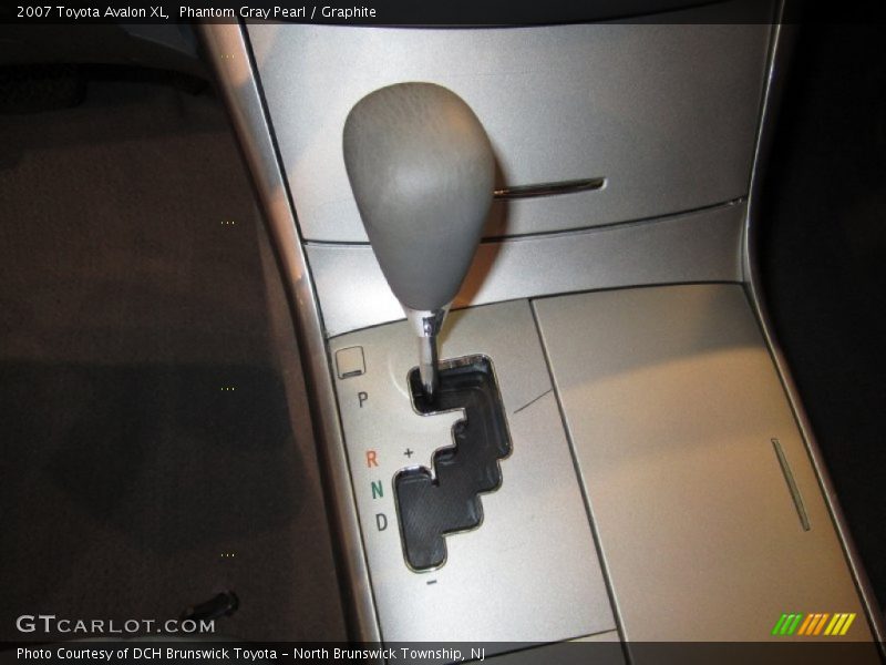Phantom Gray Pearl / Graphite 2007 Toyota Avalon XL