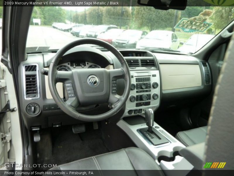 Dashboard of 2009 Mariner V6 Premier 4WD